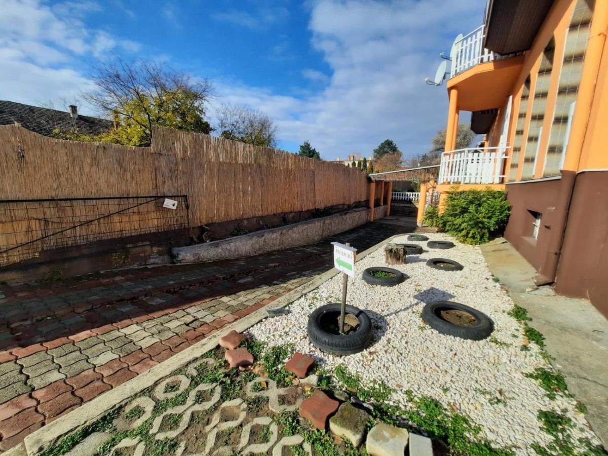 Laci Maganszallashely Homestay